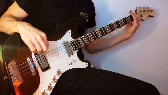 Hofner Bass 185 Artist Vintage 60s West Germany - Red Burst - Bass Demo смотреть онлайн