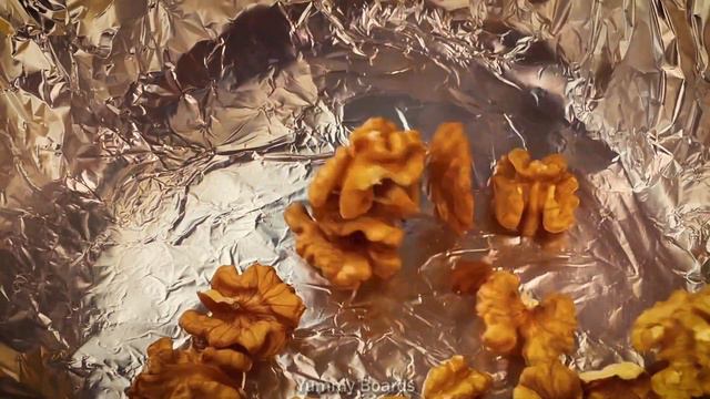 dark chocolate dessert with lots of nuts and pomegranate смотреть онлайн