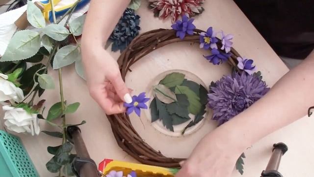 ВЕСЕННИЙ ДЕКОР ?ВЕНОК С ЦВЕТАМИ ИЗ ФОАМИРАНА. смотреть онлайн