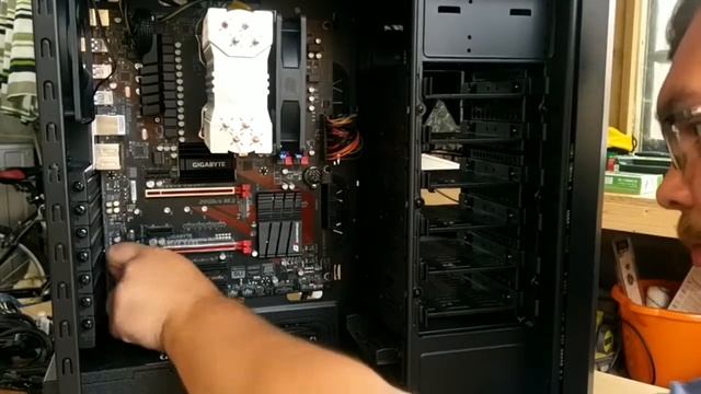 PC Build Time Lapse - AMD FX8350 & GTX 1060 смотреть онлайн