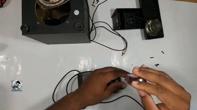 What's inside the microlab M-100 #microlab #subwoofer #electronic #tamil #repair #howto #homework смотреть онлайн