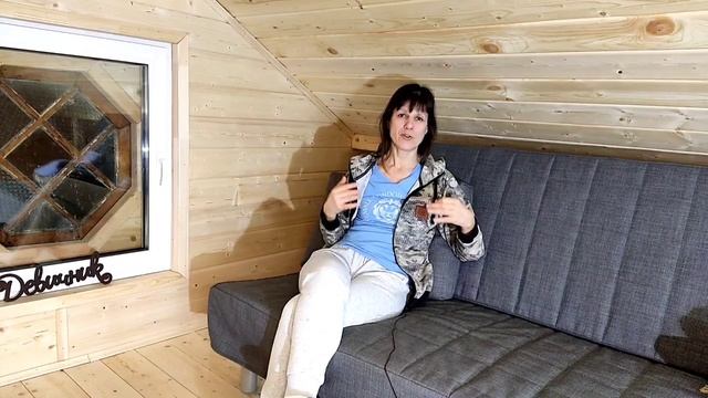 Уехала из Москвы в деревню. Живу на даче Как без социума? смотреть онлайн