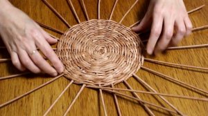 Подставка под горячее из газетных трубочек своими руками