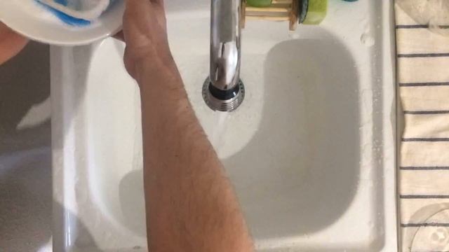 Посуда хочет себе посудомойку. Как помыть гору мелкой посуды? смотреть онлайн