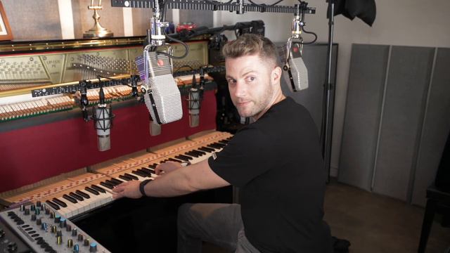 Incredible Home Studio Piano Setup | Tony Anderson смотреть онлайн
