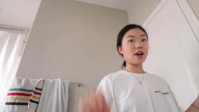 📦MOVING VLOG | decluttering, furniture shopping, etc... смотреть онлайн