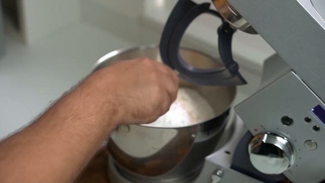 Melt in your mouth Eid cookies 🍪 смотреть онлайн