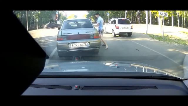 INSANE ROAD RAGE FIGHTS смотреть онлайн