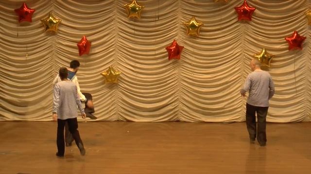 Танцевальная группа реабилитации «Восторг» Пелевин Алёша Сухарев Миша Алексеев Вася: танец «Яблочко смотреть онлайн