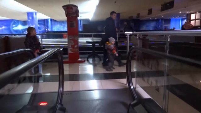 Празднуем 8 Марта Приехала сестра Боулинг Бильярд смотреть онлайн