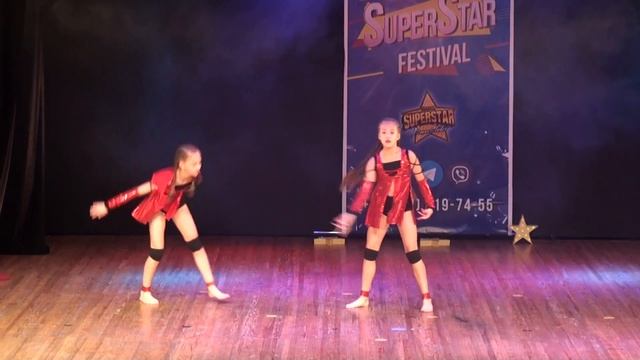 Дуэт Даша Гребенюк и София Городыская - Короли - Одесса - ОКЦ - 25.09.2021 смотреть онлайн