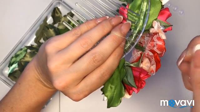 Гребень с цветами из лент ???.