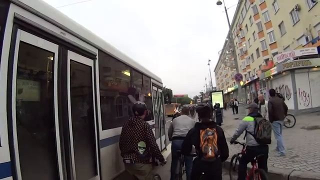 Автобус!!!ЕКатеринбург 12 июня 2014!!! смотреть онлайн