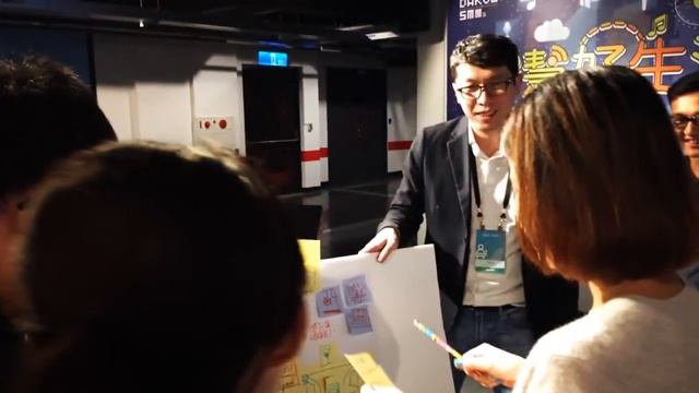 Scrum Drawing Game 2.0 in Agile Tour 高雄.mov смотреть онлайн