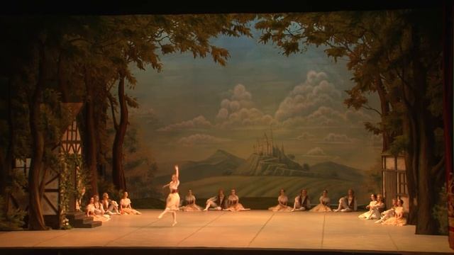 Балет "Жизель"(20.02.2022), вариация солистки из крестьянского па де де смотреть онлайн