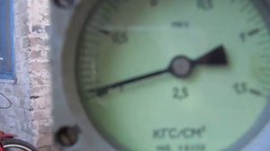 Эксперимент: самодельный вакуум-насос из компрессора.