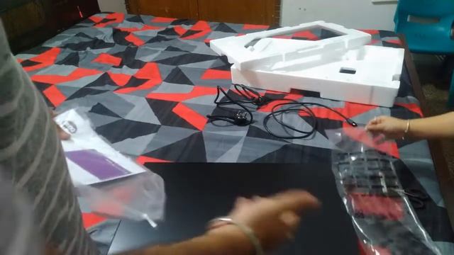 24 inch monitor | Unboxing & Display | BenQ 24 inch (60.5 cm) Eye Care Monitor смотреть онлайн