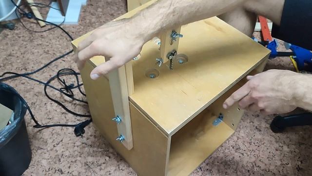 Лобзиковый Станок своими руками. Очень нужный станок! смотреть онлайн