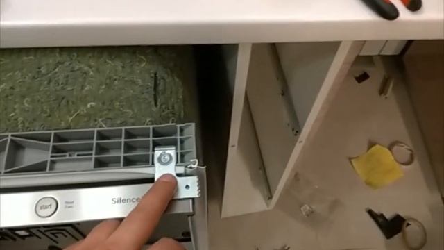 Посудомоечная машинка Bosch SMV46AX00E, распаковка и монтаж смотреть онлайн