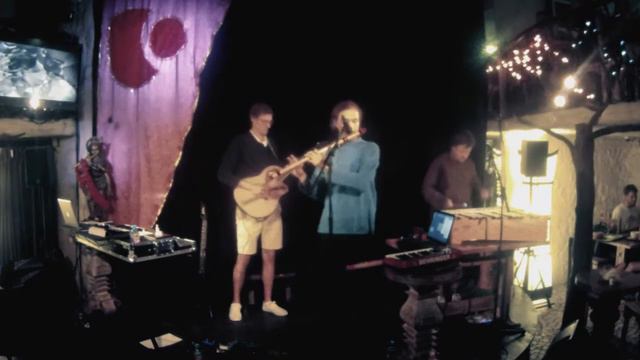 Kailash Project - Charukeshi Live at Jagannath Moscow смотреть онлайн