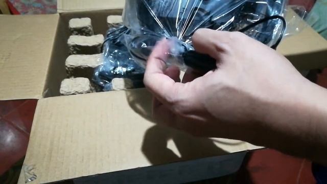 unboxing Edifier m1370 2.1 speakers (bought at lazada) смотреть онлайн