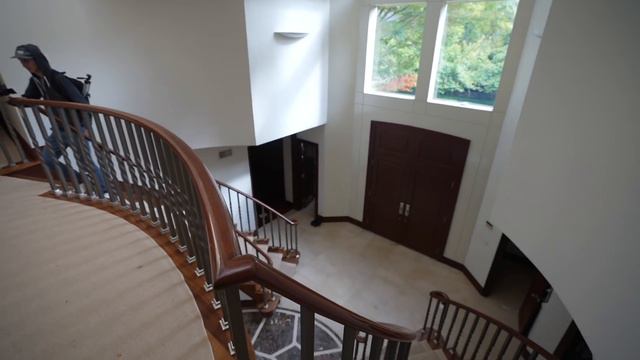 Exploring A $4,700,000 Abandoned Mansion With Tennis Court And Gucci Left Behind | Found $100,000