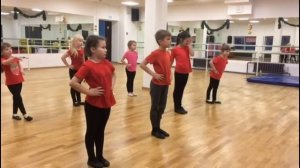 Открытый урок по АКРОБАТИЧЕСКОМУ РОК-Н-РОЛЛУ - Дети 6-7 лет (22.12.19)