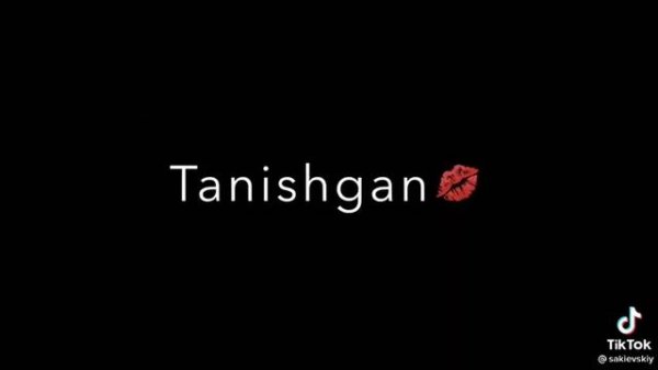 moviy dengiz sohilida atel yonimda malasoch madmazel