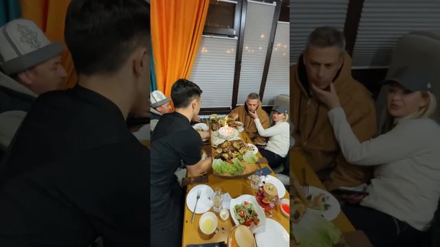 Тур Вокруг Иссык-Куля #гидиссыккуль #турынаиссыккуле# #гидкиргизия #altyntravel #турыкыргызстан #ги смотреть онлайн