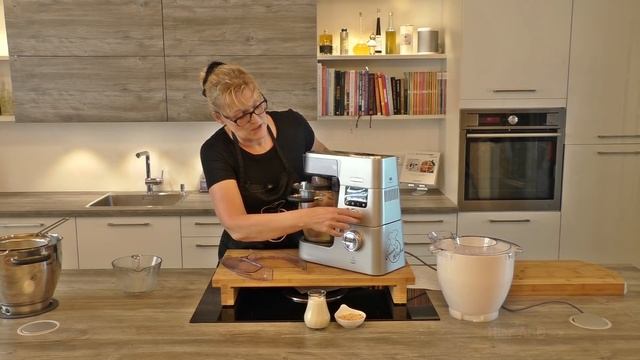 Haselnuss Eis - Kenwood Cooking Chef Gourmet - Pampered Chef смотреть онлайн