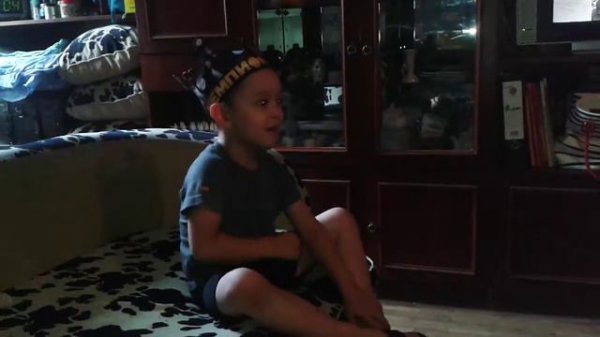 " А в небе голубом есть город золотой..."