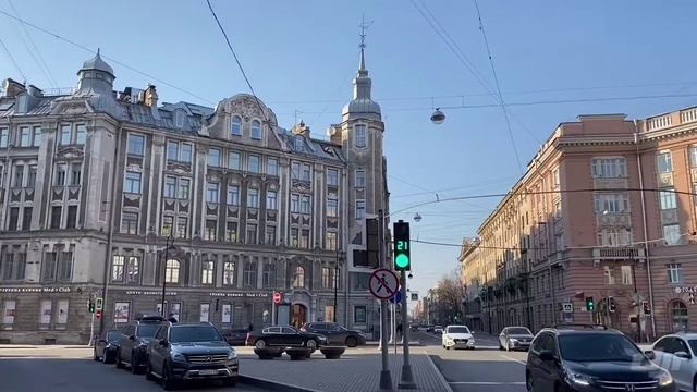 Австрийская площадь и в Санкт-Петербурге смотреть онлайн