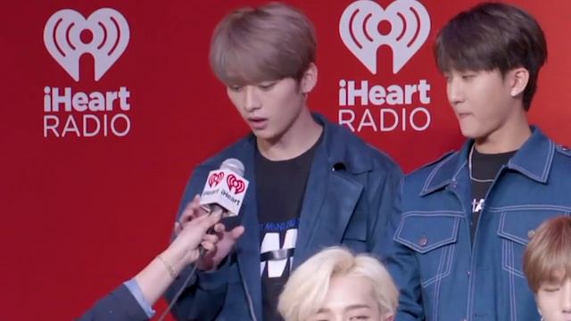 stray kids passing the mic in interviews: a compilation смотреть онлайн