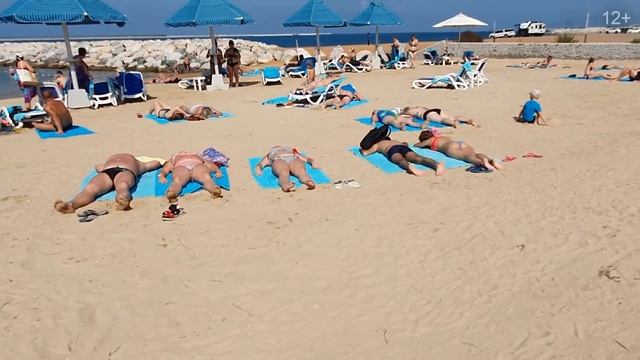 БЕССТЫЖИЕ ОТДЫХАЮЩИЕ в ЭМИРАТАХ. Море, пляж, персидский залив в ОАЭ. смотреть онлайн