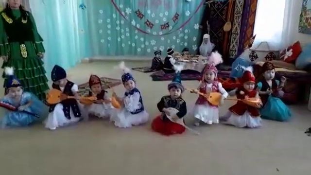 Суппер Миля Амилани. Детский инструментальный ансамбль звезда! смотреть онлайн