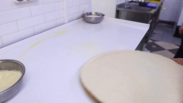 Огромная пицца по-американски - где попробовать? смотреть онлайн