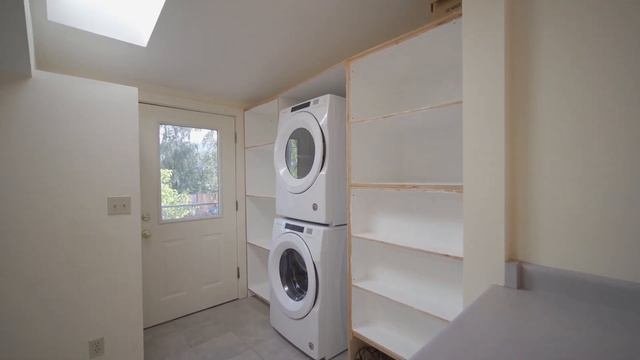 665 E Main Street in Ashland, Oregon смотреть онлайн