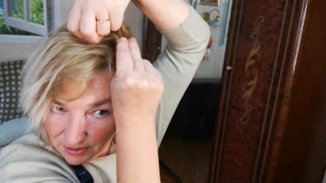 Красивая объёмная укладка с торчащими кончиками. смотреть онлайн