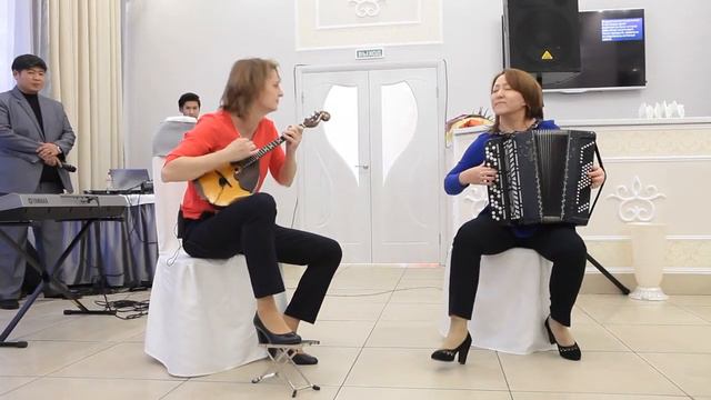 Despacito (domra And Bayan Cover)