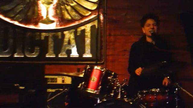 Агата Вильчик и Анна Минакова - возвращение (Kyiv Music Days, БарменДиктат, 14.04.18) смотреть онлайн