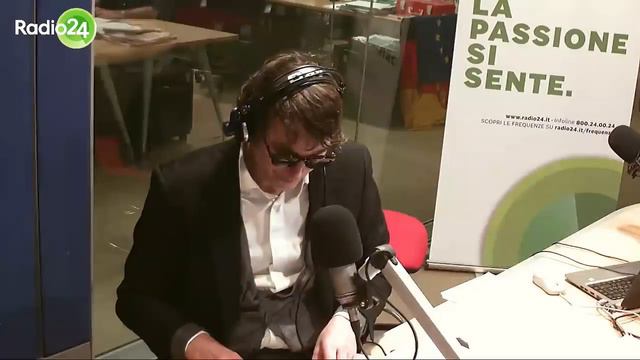 Vittorio Feltri difende il titolo "prove tecniche di strage" - La Zanzara 24.2.2020 смотреть онлайн