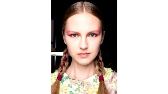 КТО БУДЕТ ЭТО НОСИТЬ!?? НОВЫЕ БЬЮТИ ТРЕНДЫ ОСЕНЬ-ЗИМА 2020: ВНЕШНОСТЬ, ПРИЧЕСКИ, МАКИЯЖ |ЧТО МОДНО? смотреть онлайн