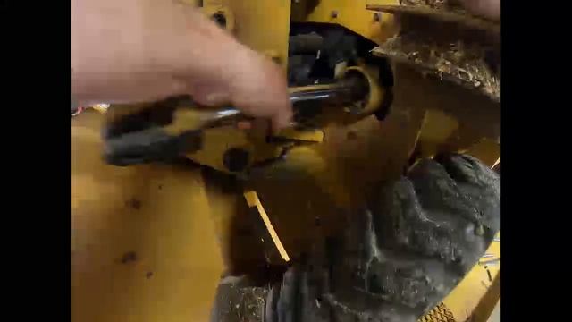 Repairs on the Rayco Rg 50 Stump Grinder смотреть онлайн