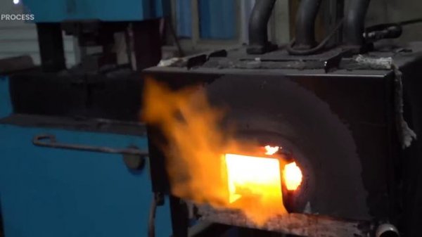 Damascus Knife Making Process by Korean Handmade Knife Master With 50 Years of Experience.