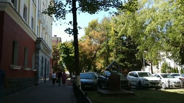 Прогулка по Ставрополю. Центр города: от Театрального сквера до СКФУ (18.08.2020) смотреть онлайн
