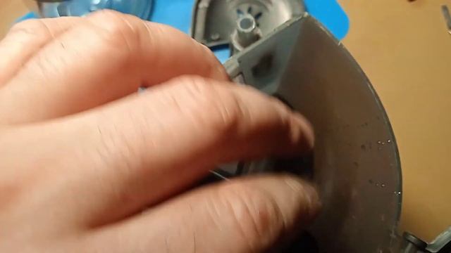 Maxwell MW-1650 BK – разборка, ремонт, чистка ч. 1 смотреть онлайн