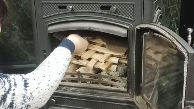 Растопка печи и камина верхним розжигом смотреть онлайн