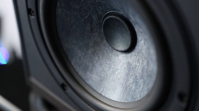 BEST STUDIO MONITORS UNDER $1,000 2021 | FOCAL ALPHA 65 EVO смотреть онлайн