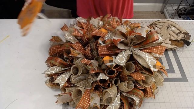 Deco Mesh Fall Wreath/Deco Mesh Wreath Made On A UITC Large Flower Board/fall Wreath Tutorial