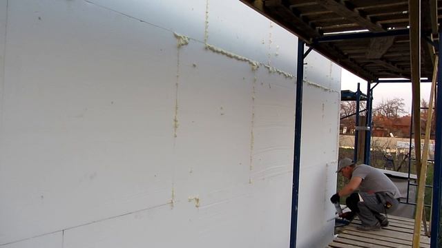 Проект "Мокрый фасад - секреты монтажа" - запенивание щелей и швов. смотреть онлайн